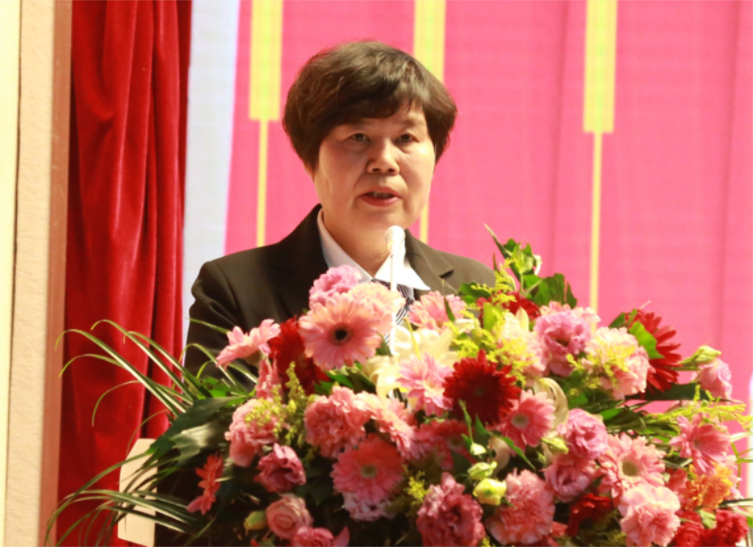 安博官方网站,安博anbo(中国)第一届党委班子选举大会---徐州市树恩中学总校长薛淑萍同志致开幕辞